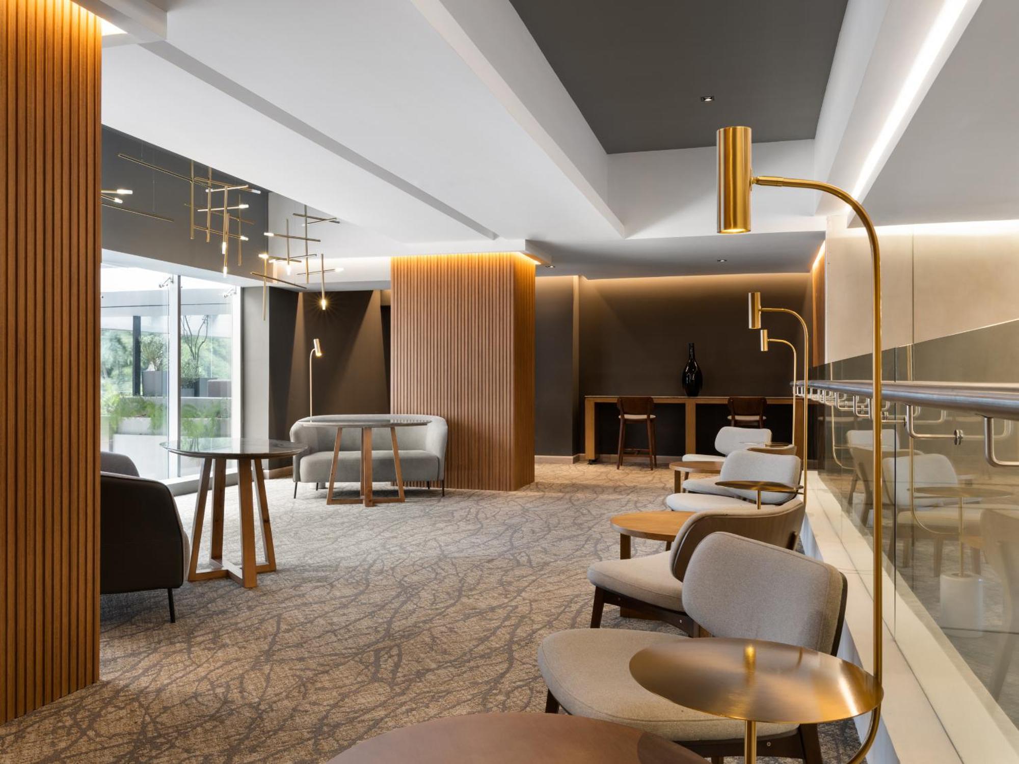 Wyndham Garden Guatemala City Exterior photo The lounge at the airport
